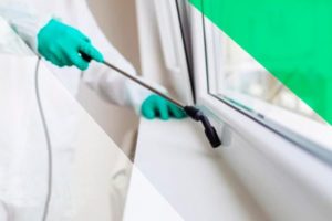 Se previna de agentes causadores de doenças com a Sanitização de ambientes! Serviços de Sanitização / Desinfecção com Poder Contra Vírus, Bactérias e Fungos que visa reduzir microrganismos que podem causar doenças infectocontagiosas, como vírus. Pode ser feito em móveis, maçanetas, piso, teto e paredes é ideal para condomínios, residências, indústrias, empresas, academias, supermercados, repartições públicas, hospitais e clínicas. Os locais fechados de acesso coletivo, públicos ou privados, climatizados ou não, devem, neste momento em especial, realizar a sanitização. Sanitização é uma solução eficiente para reduzir a incidência de microrganismos que colocam nossa saúde em risco. Observação: Por se tratar de vírus, os resultados do serviço de Sanitização não são visíveis a olho nu, podendo causar uma falsa sensação de segurança e reduzir a vigilância da população. É imprescindível, que seja feita a sanitização da forma tradicional, com panos e produtos de limpeza com ação germicida, ou se preferir a sanitização contratada e equipes treinadas, mas, a vigilância continua fundamental para que possamos enfrentar essa epidemia.