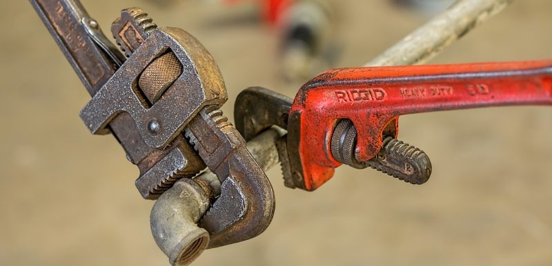 Como é o trabalho do Encanador com menor preço